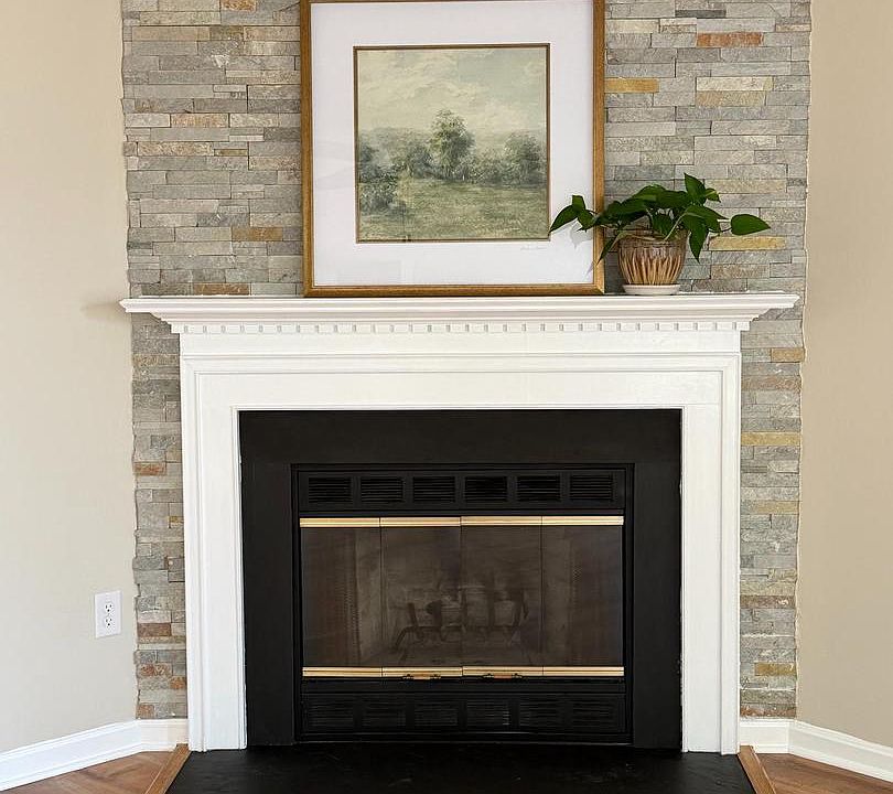 1st image of 2112 Whitehall Rd Unit 1C