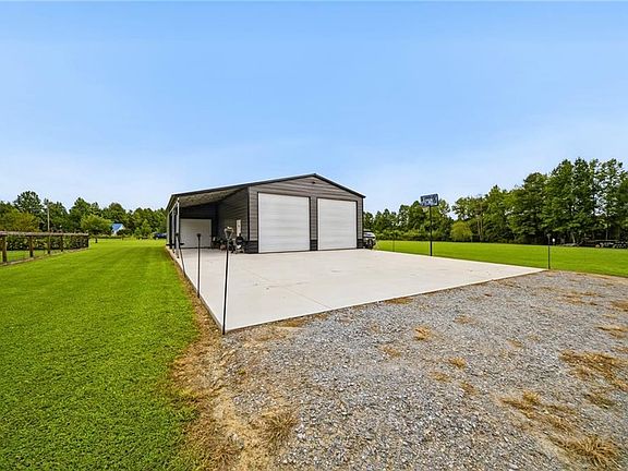 3rd image of 4701 Gates Run Rd