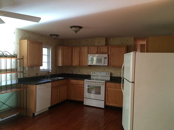 2nd image of 1011 Saint Tammany Dr