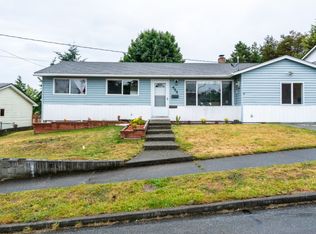 455 SW 10th Ave, Oak Harbor, WA 98277