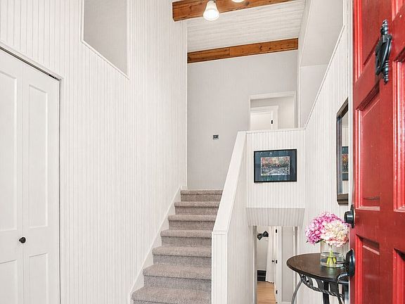 3rd image of 19522 NE 181st Street