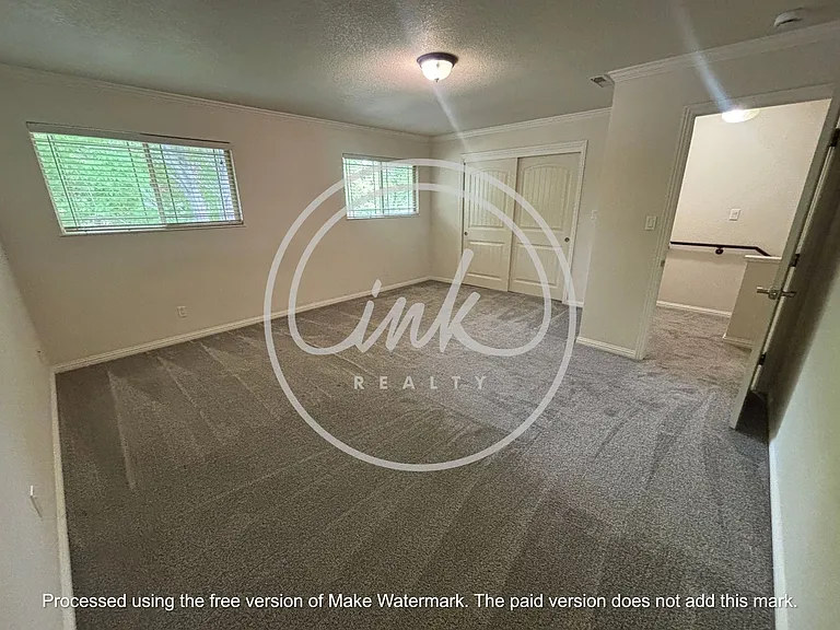 1038 Riverview Dr — Photo 8