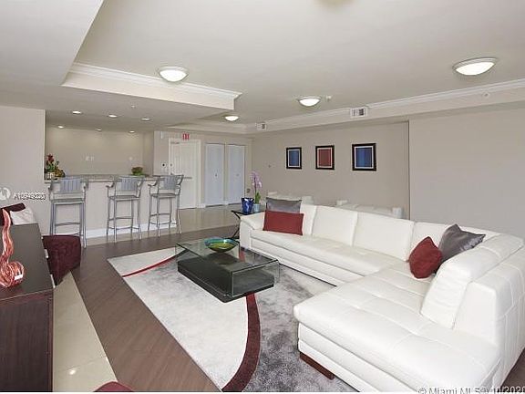 3rd image of 9601 Fontainebleau Blvd #510