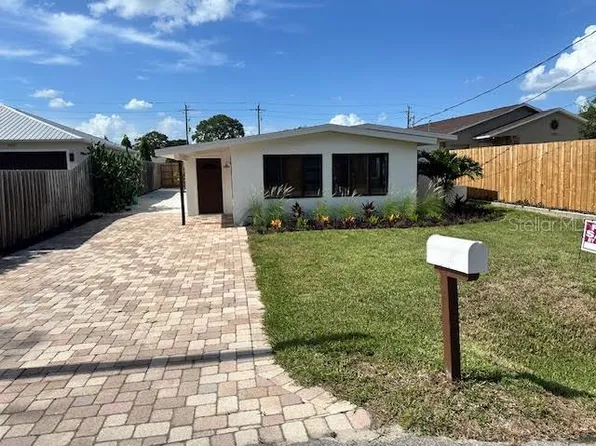 1739 Mova St, Sarasota, FL 34231