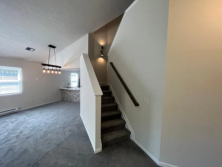 1671 Olympus Dr — Photo 5