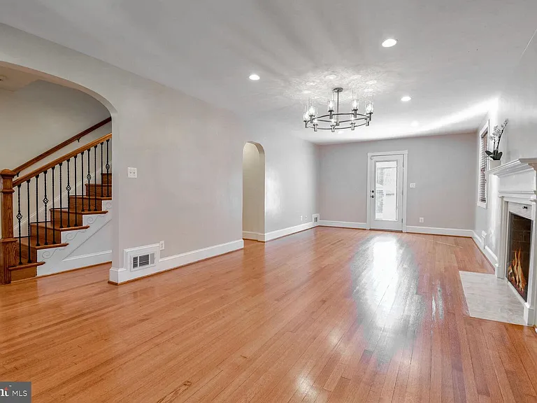 8112 Eastern Ave NW — Photo 8