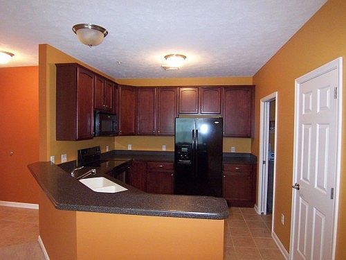 2nd image of 113 Alma Mater Dr APT 204