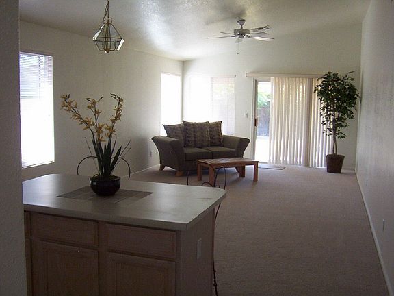 Kitchen Island/Family Room
