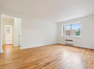 8205 134th St APT 6H, Jamaica, NY 11435