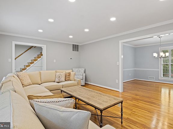 4th image of 8707 Nero St