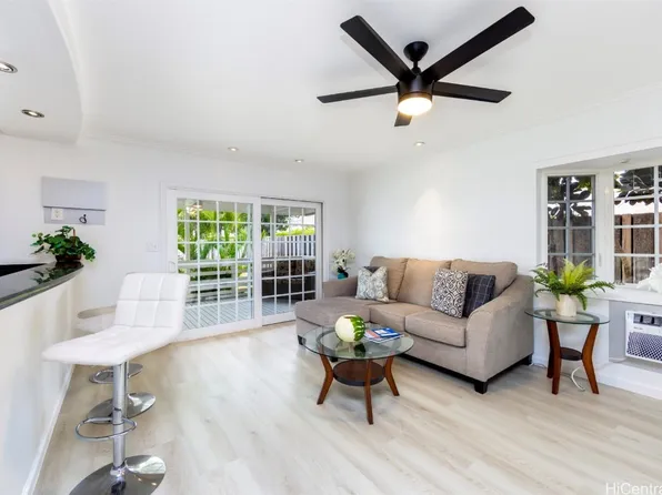 301 Opihikao Pl #472, Honolulu, HI 96825