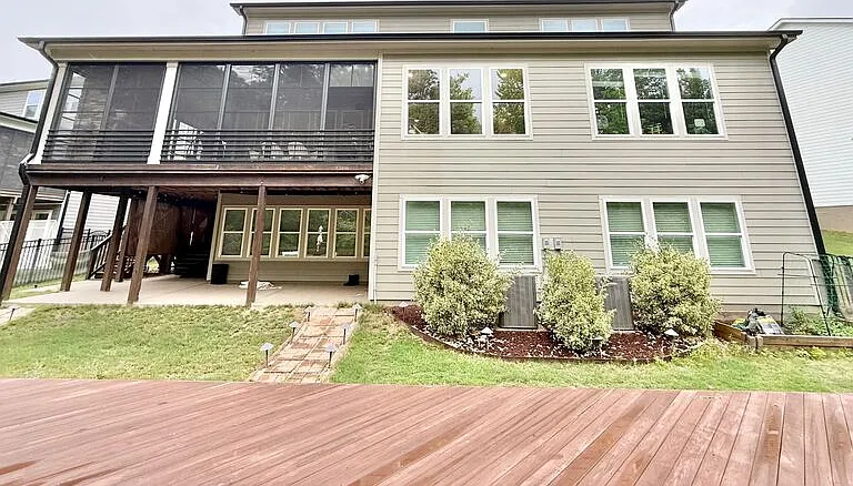 312 Sweetbriar Rose Ct — Photo 24