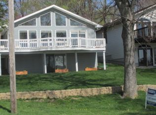 1225 N Lake Shore Dr, Decatur, IL 62526