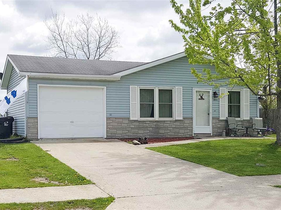 1st image of 891 Camden Dr