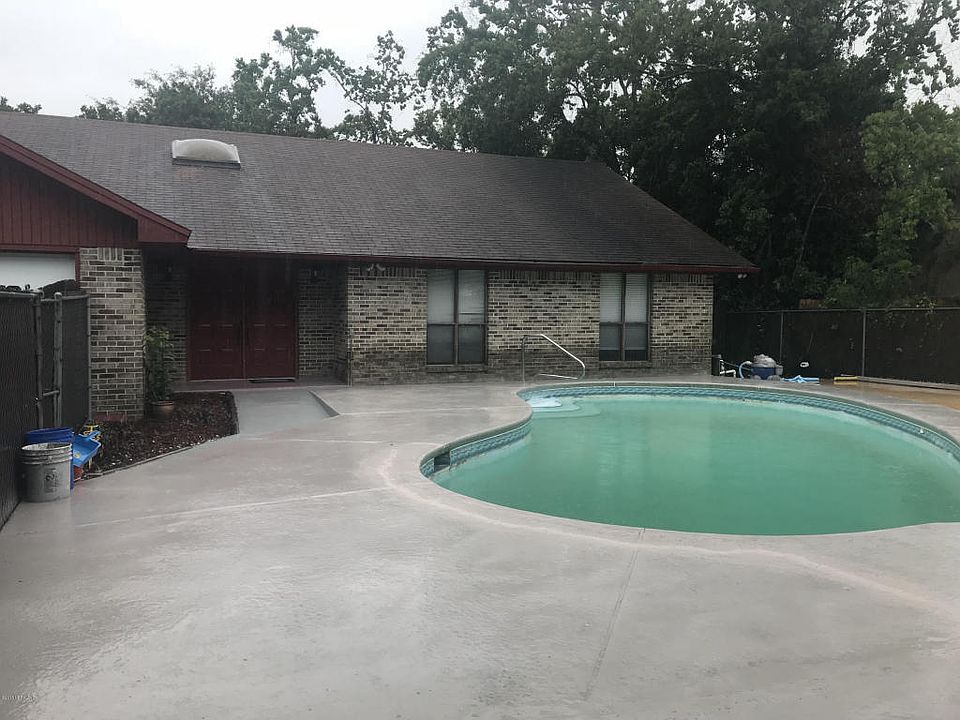 1st image of 8904 Riverine Ct