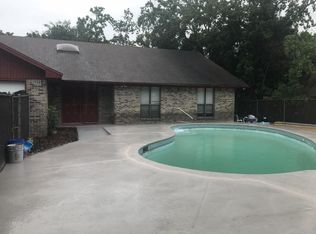 8904 Riverine Ct, Jacksonville, FL 32210