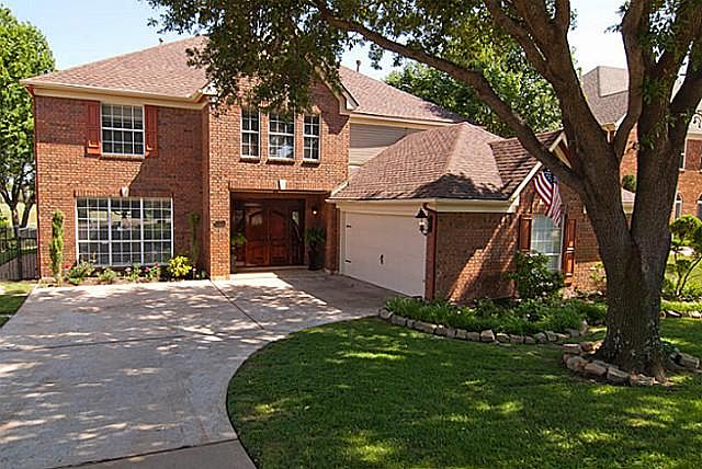 1st image of 1814 Waterford Ln