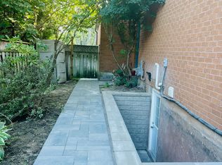 1397 Heritage Way, Oakville, ON L6M 3C2