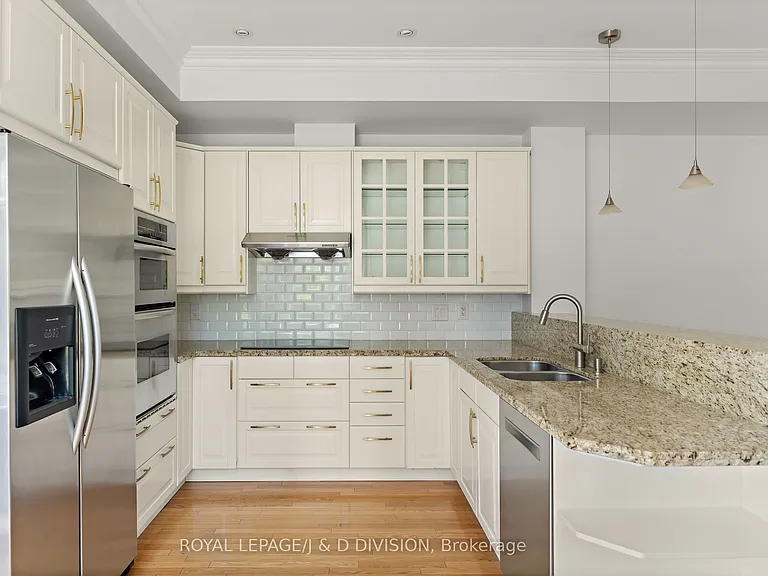 102 Earl Pl — Photo 10
