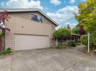 10517 109th Ave SW, Tacoma, WA 98498