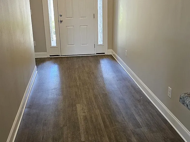228 Hillcrest Dr — Photo 12