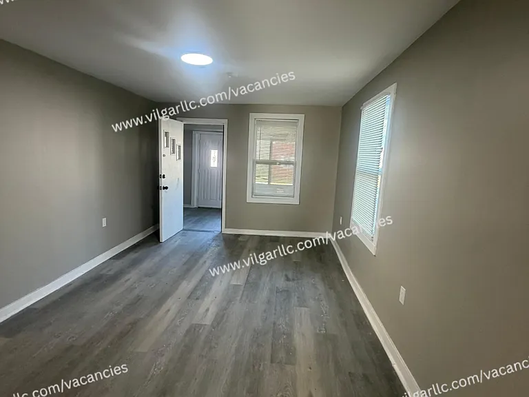 1712 Carolina St — Photo 11