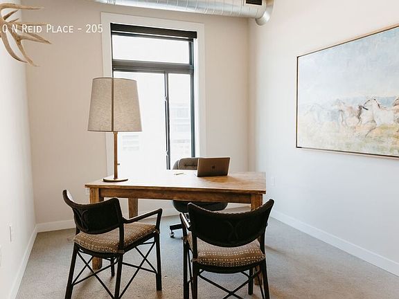 5th image of 301 N Reid St #205