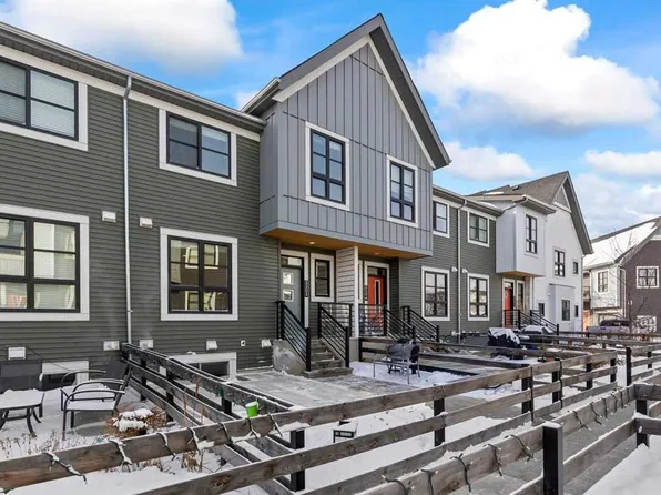 100 NE Walgrove Ct SE #5303, Calgary, AB T2X 4N1