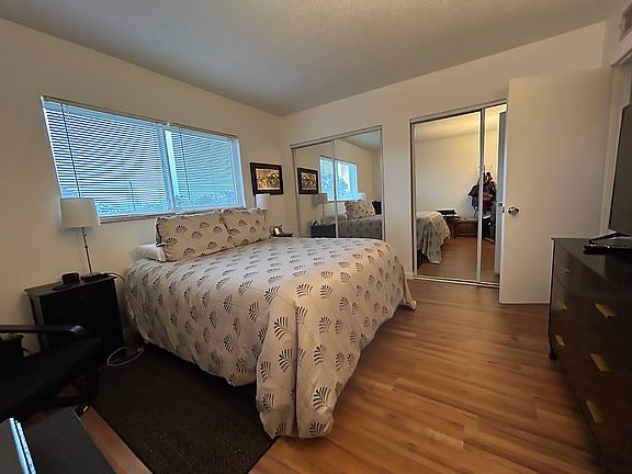 5th image of 1400 NE 54th St APT 306