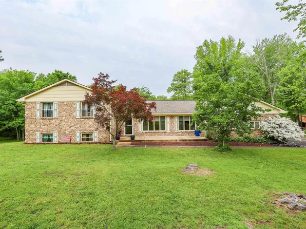 151 Mark Dr, Paducah, KY 42001