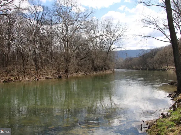 Ridgeley Rd, Woodstock, VA 22664