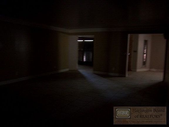 4th image of 504 W Sauz Ave