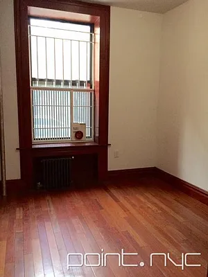 Rented by Point NYC | media 11