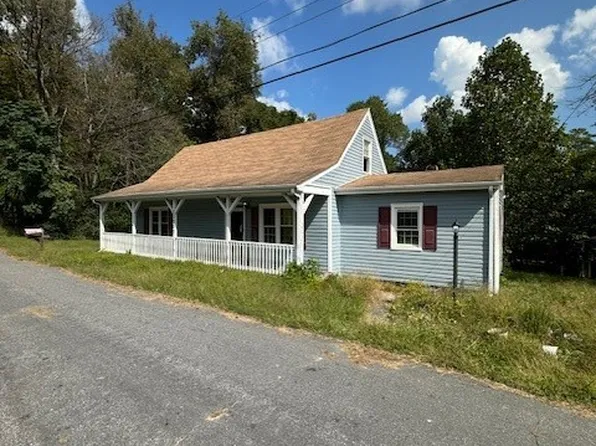 21707 Hagood Ave, South Chesterfield, VA 23803