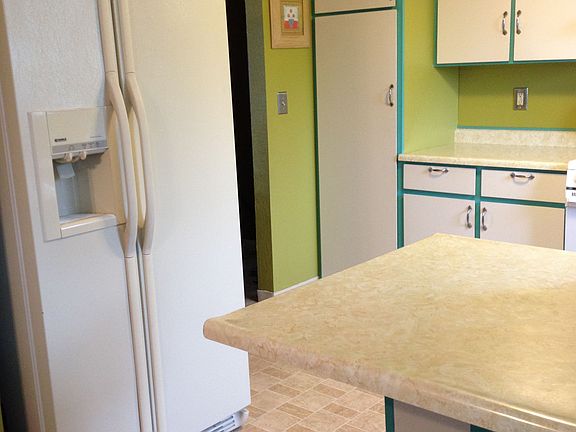 fridge included
