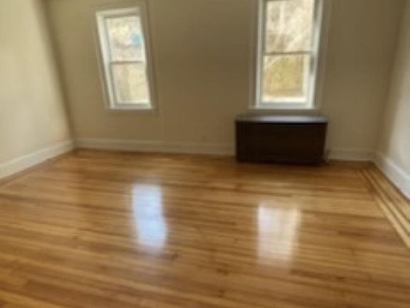 3rd image of 72 St Pauls Ave