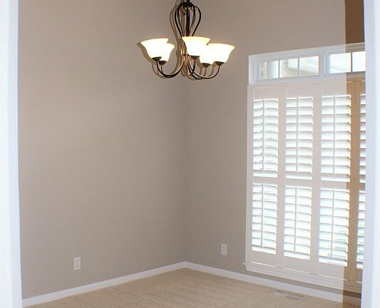5th image of 379 Brookside Dr