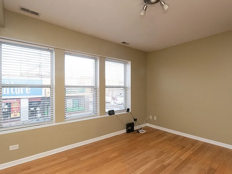 3103 W Lawrence Ave #3 — Photo 9