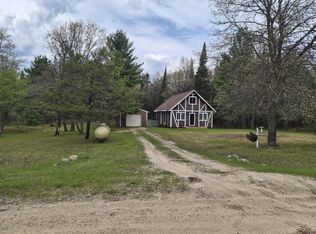 10441 Alpenhof Dr, Grayling, MI 49738