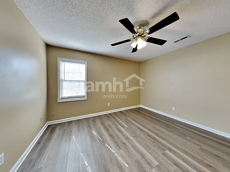 201 Walnut Creek Dr — Photo 9