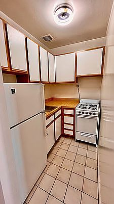 4th image of 71 W 85th St APT 3C