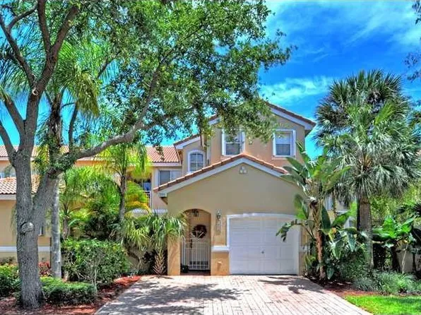 1555 Yellowheart Way, Hollywood, FL 33019