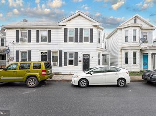 32 W Locust St, Mechanicsburg, PA 17055