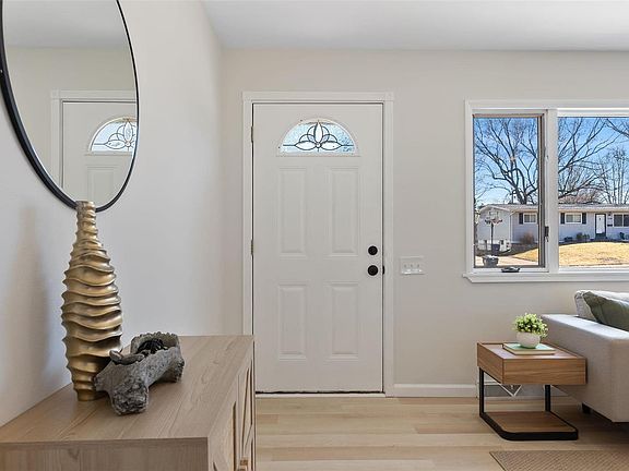 5th image of 1365 Mallard Ln