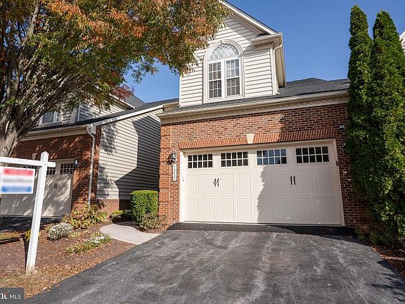 3rd image of 12022 Windsor Moss Unit 102