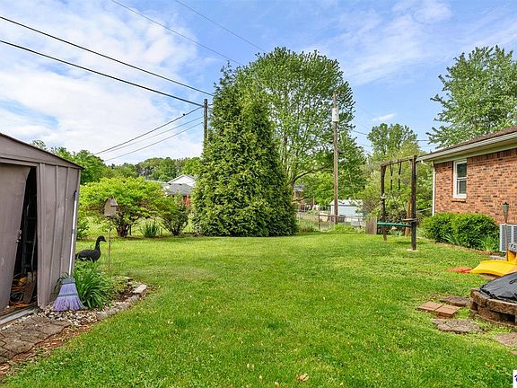4th image of 107 Periwinkle Dr