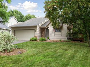 9300 Hillingdon Rd, Woodbury, MN 55125