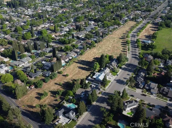 1800 E South Bear Creek Dr Lot 17, Merced, CA 95340