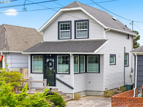 331 10th Ave, Seaside, OR 97138