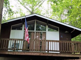 96 Big Red Oak Rd, Harpers Ferry, WV 25425